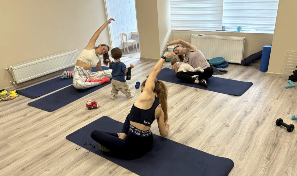 Mom2Move kiscsoportos edzés gyermekkel, baba-mama torna